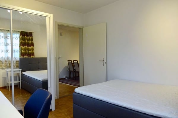 Möbliertes WG-Zimmer direkt neben Novartis Pharma Stein AG 4