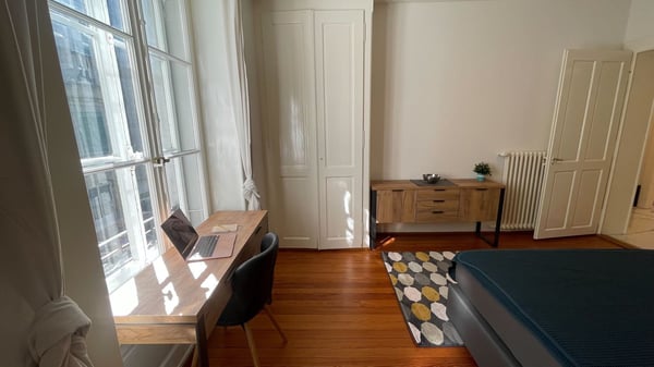 Rénové avec charme au centre de Lausanne 4