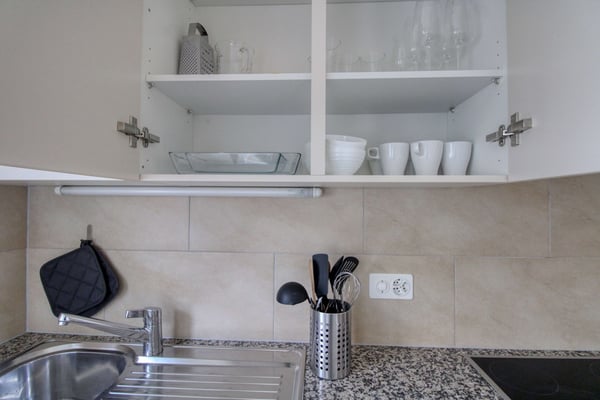 A Modern Coliving Apartment at Avenue de France in Lausanne 18