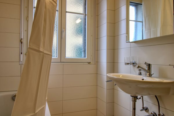 A Modern Coliving Apartment at Avenue de France in Lausanne 9