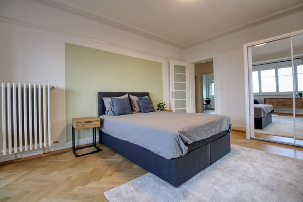 A Modern Coliving Apartment at Avenue de France in Lausanne 11
