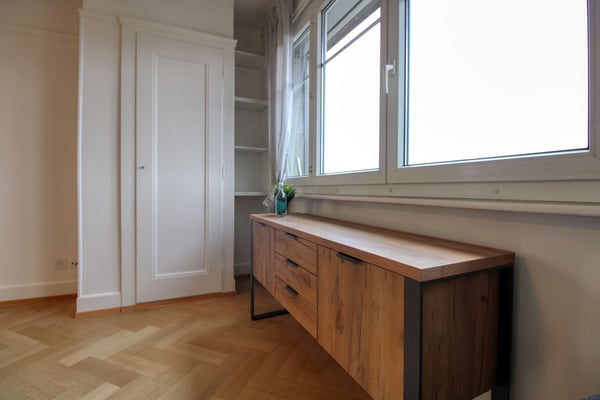 A Modern Coliving Apartment at Avenue de France in Lausanne 1