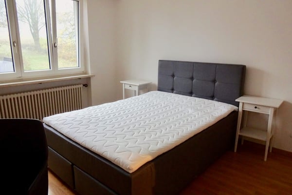 Möbliertes WG-Zimmer in moderner Wohngemeinschaft 1