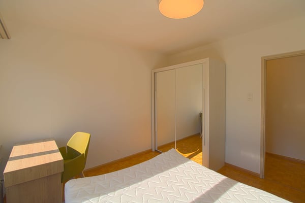 Möbliertes WG-Zimmer in der Nähe vom Claraplatz 4