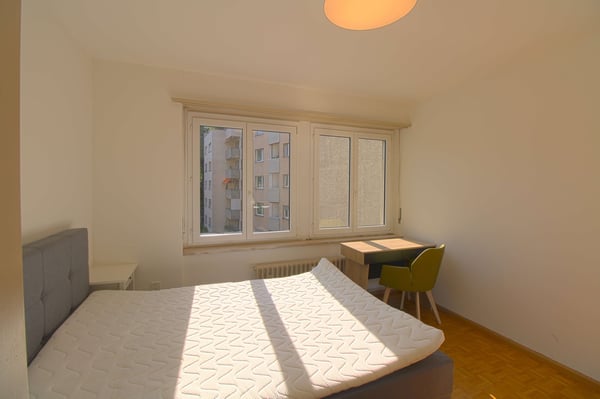 Möbliertes WG-Zimmer in der Nähe vom Claraplatz 2