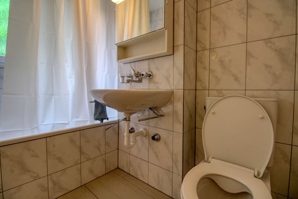 Cozy 2-Room Apartment in Zürich Altstetten 8