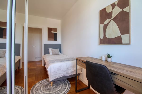 Spacious Coliving with Great Connections in Chêne-Bourg 2