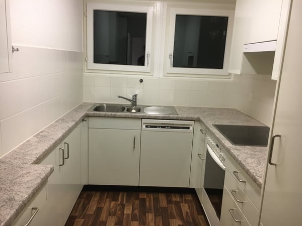 Moder eingerichtetes WG-Zimmer am Schwamendingerplatz 4