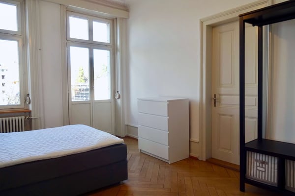 Stilvoll möbliertes WG-Zimmer in Basel 4