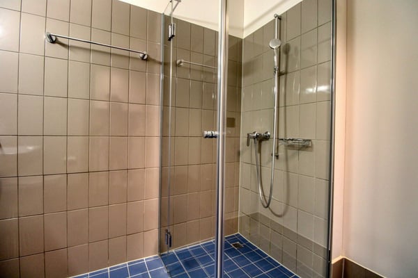 Modernes Studio mit Balkon in Schlieren – sofort verfügbar! 11