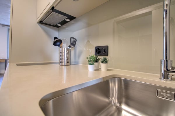 Modernes Studio mit Balkon in Schlieren – sofort verfügbar! 12