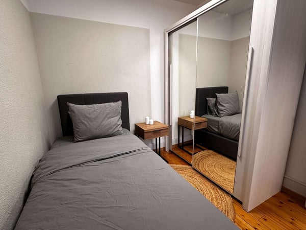 Chambre meublée et lumineuse dans une colocation au cœur de Lausanne 1