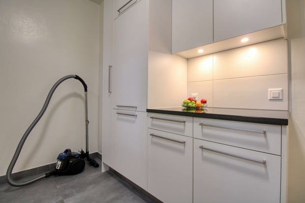 Un espace de coliving moderne dans le quartier vivant de Maupas à Lausanne 12