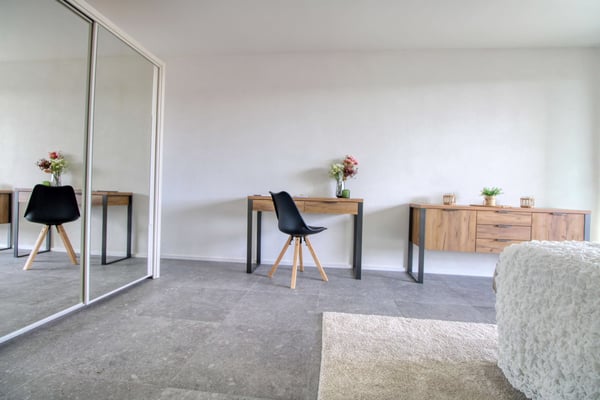 Appartement vivant spacieux à Crissier avec balcon privé 11