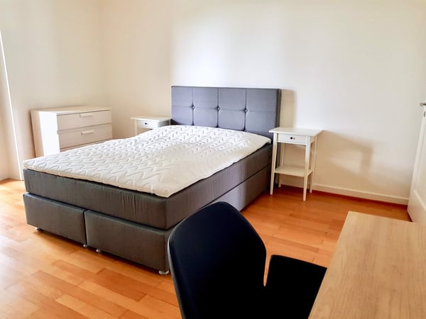Möbliertes Zimmer in moderner Wohnung in Basel 1