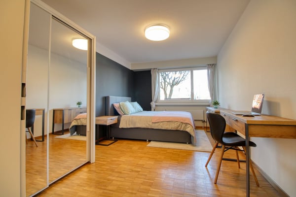 Schöne Zimmer an bester Lage nahe Sihlcity 1