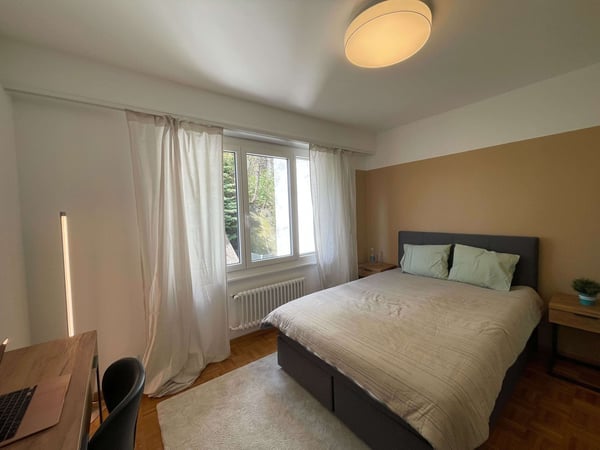 Furnished room in modernised apartment in a top location 7