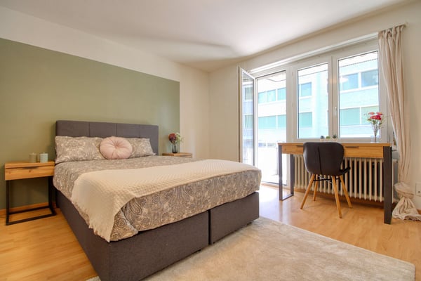 Your Next Chapter Starts Here - Furnished Room in a Top Location 2