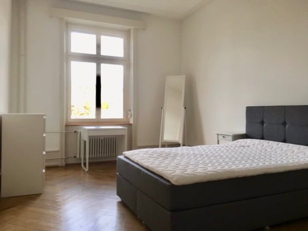 Stilvoll möbliertes WG-Zimmer in Basel 4
