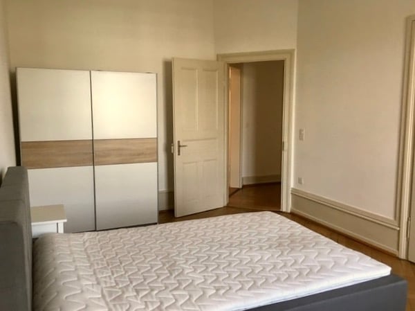 Stilvoll möbliertes WG-Zimmer in Basel 3