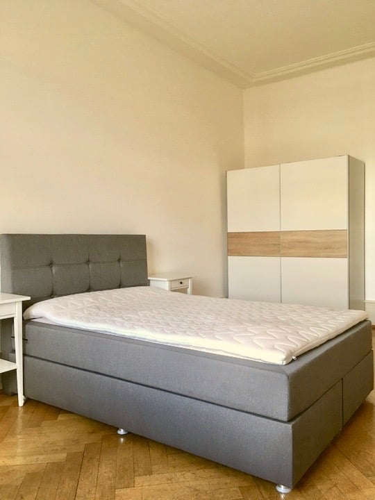 Stilvoll möbliertes WG-Zimmer in Basel 2