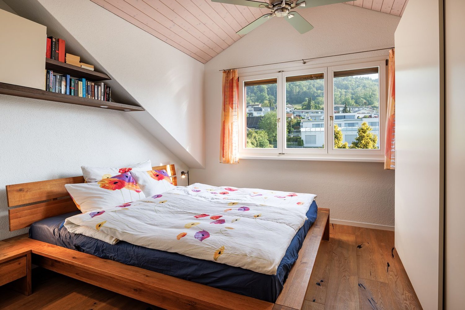 Immobilie in Unterengstringen - Grosszügige 7.5 Zimmer-Dachwohnung an bester Lage - Bild 4