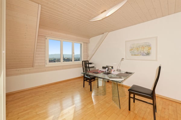 Grosszügiges 1.5-Zimmer-Einfamilienhaus mit traumhafter Weitsicht – Ihr neues Zuhause in Volketswil 9