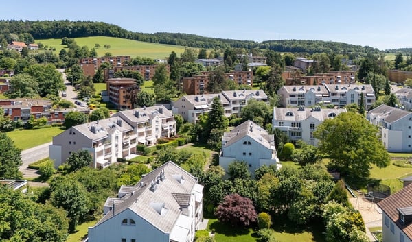 Geräumige 1.5-Zimmer-Duplex-Wohnung in Urdorf 13