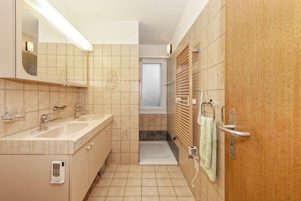 Bestandesliegenschaft mit vielseitigem Baupotenzial an bevorzugter Lage in Zürich-Affoltern 9