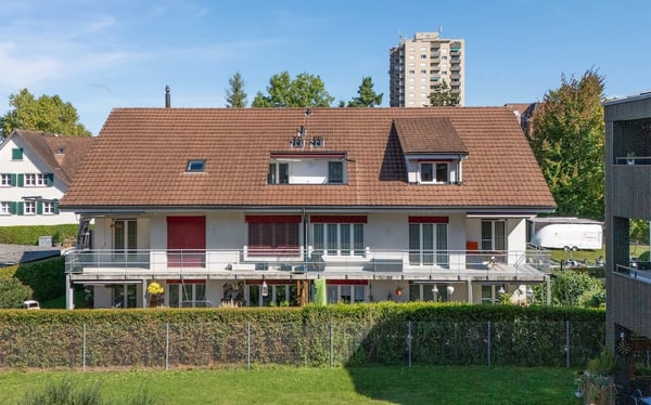 Einzigartige Dachwohnung mit Charme, viel Raum und Weitblick 6