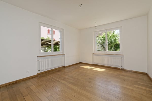 Familienparadies in Zürich Höngg – 5-Zimmer-Doppel-Einfamilienhaus mit grossem Sonnengarten 4