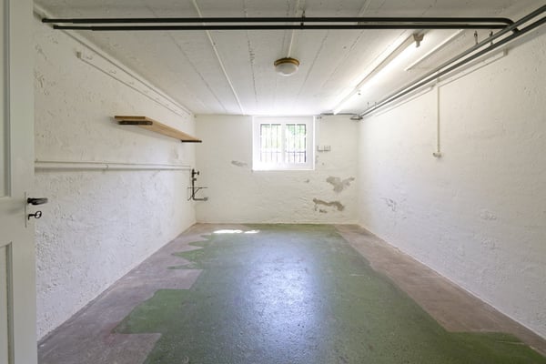 Familienparadies in Zürich Höngg – 5-Zimmer-Doppel-Einfamilienhaus mit grossem Sonnengarten 11
