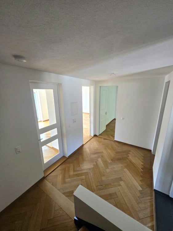 Charmante 4.5-Zimmer-Altbau-Maisonette mit Rheinsicht 11