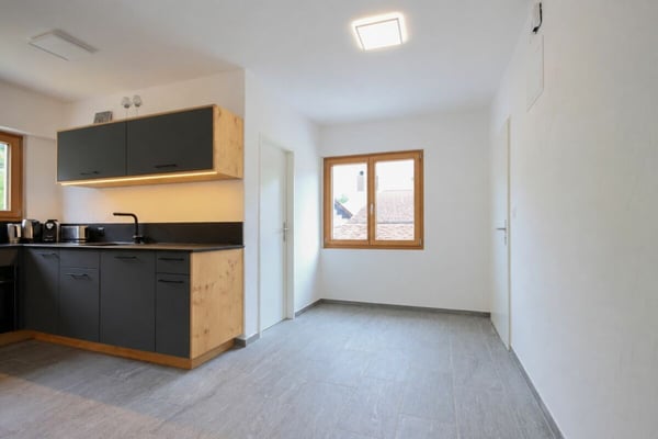Renovierte 2½-Zimmer-Ferienwohnung im 1. OG in nächster Nähe zu der Bergbahnstation 6