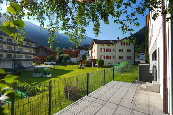 Moderne, neue Erstwohnung mit schöner Terrasse 2