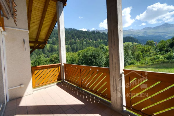 Ruhige Ferienwohnung – Ihr Traumzuhause in den Bündner Bergen 4