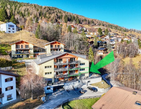 Wunderschöne grosszügige Erstwohnung mit Aussicht 24
