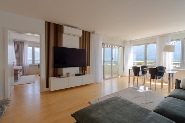 Exklusive Stadtwohnung mit See- und Bergkulisse 5