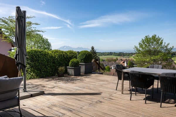 Stilvoll wohnen am Waldrand – 6.5 Zimmer mit Designküche, Weitsicht und grosser Sonnenterrasse 5