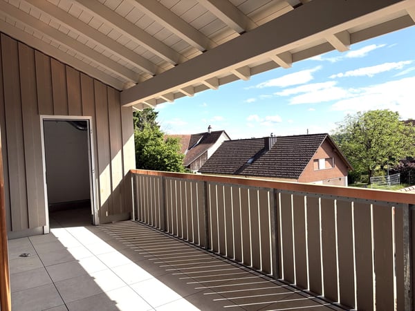Erstbezug! 3.5-Zi.-Wohnung mit grossem gedeckten Balkon 4