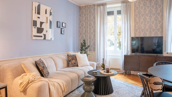 BELLE ÉPOQUE CHARM - 1.5-ROOM / 2-BEDROOM BOUTIQUE SERVICED APARTMENT 2