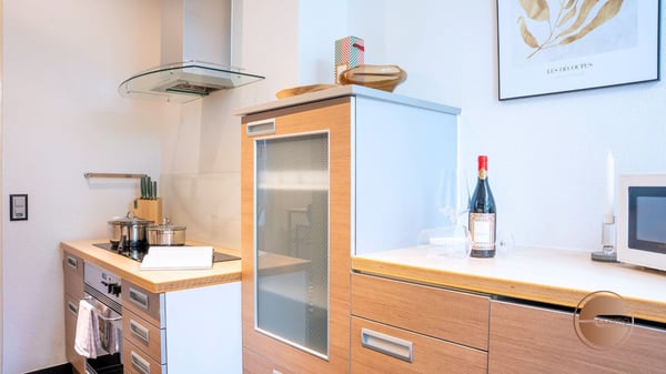 BELLE ÉPOQUE CHARM - 1.5-ROOM / 2-BEDROOM BOUTIQUE SERVICED APARTMENT 18