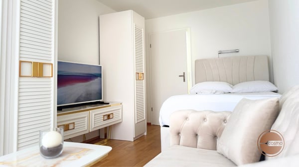 ZENTRALE ATTIKA-WOHNUNG MIT GROSSZÜGIGER TERRASSEN / CENTRAL ATTIC APARTMENT WITH SPACIOUS TERRACES 9