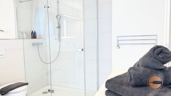 ZENTRALE ATTIKA-WOHNUNG MIT GROSSZÜGIGER TERRASSEN / CENTRAL ATTIC APARTMENT WITH SPACIOUS TERRACES 13