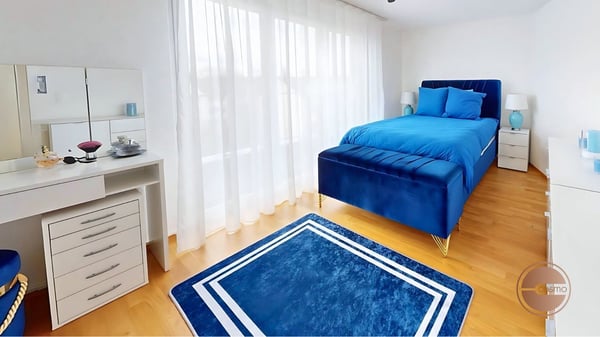 ZENTRALE ATTIKA-WOHNUNG MIT GROSSZÜGIGER TERRASSEN / CENTRAL ATTIC APARTMENT WITH SPACIOUS TERRACES 8