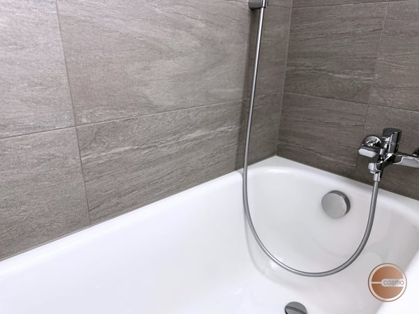 COSMOPOLITAN APARTMENTS - 1.5 ROOM / 3-BEDROOM SERVICED APARTMENT 24