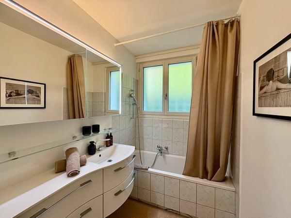 NEU! 1-Bedroom-Apartment mit Gartenterrasse am Zürichberg 15