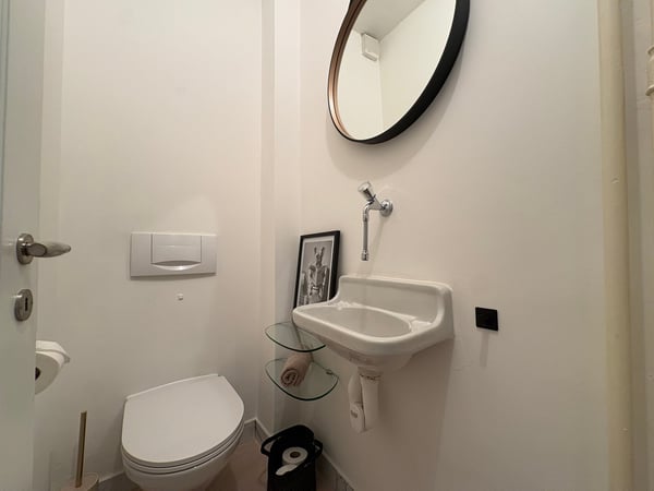 NEU! 1-Bedroom-Apartment mit Gartenterrasse am Zürichberg 16