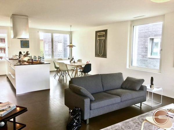STILVOLLES 4.5 ZI. APARTMENT MITTEN IN DER STADT / STYLISH 4.5 ROOM APARTMENT IN THE MIDDLE OF CITY 1