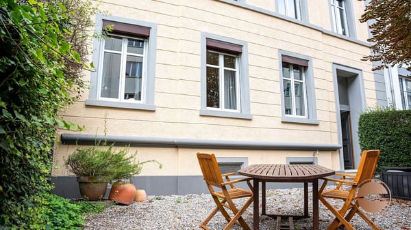 BELLE ÉPOQUE CHARM - 3.5-ROOM / 2-BEDROOM BOUTIQUE SERVICED APARTMENT 4